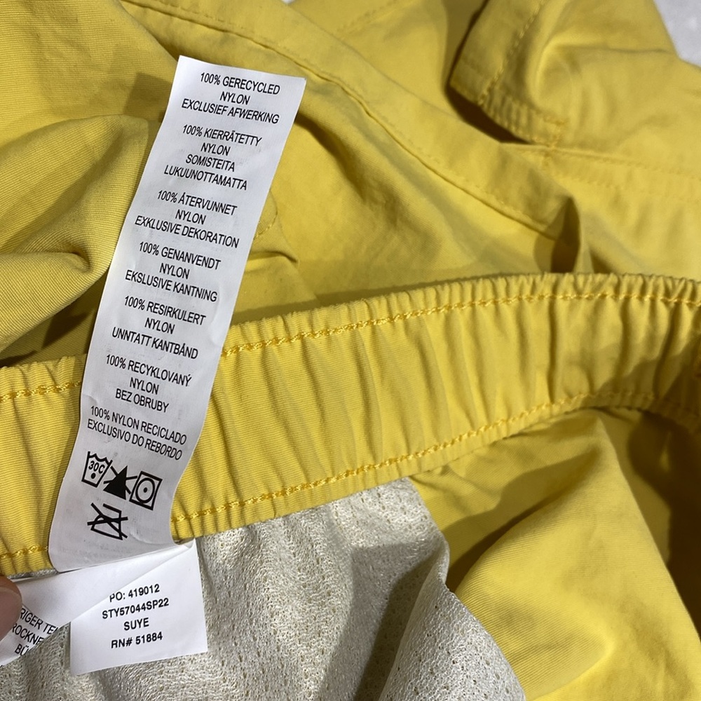 New Patagonia Barely Baggies Shorts Size L Color:Surfboard Yellow with tags⭐️⭐️ - Picture 15 of 17